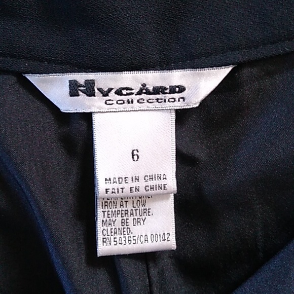2/$30 - Black pleated dress pants - Size 6 - Picture 3 of 5